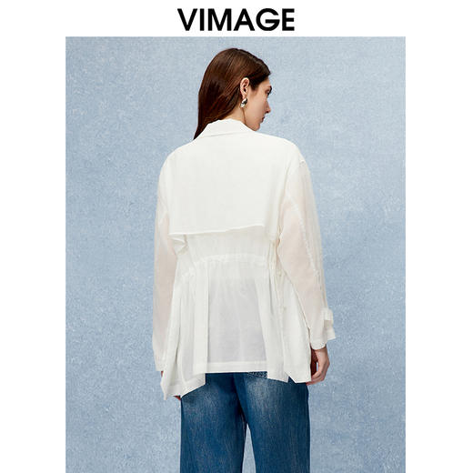 VIMAGE纬漫纪舒适纯棉薄款收腰显瘦翻领白色风衣外套秋季新款V2204801 商品图4