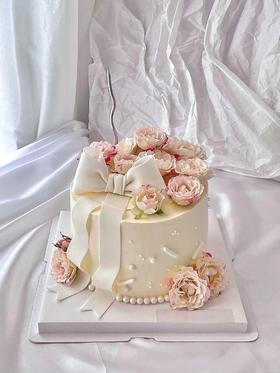 折射泡泡鲜花玫瑰蝴蝶结蛋糕