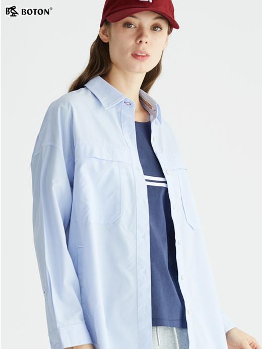 【第2件半价！尾货清仓不退换】波顿浅蓝色衬衫女中长款春季宽松上衣外穿百搭长袖港风衬衣LS933122 商品图3