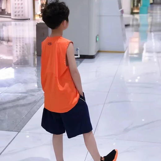 【12月-特惠福利】正品Under Armour安德玛男童中大童夏款吸湿速干透气针织短裤 242123177超低折扣 商品图4