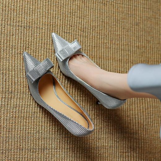 【预售5天】法式尖头时尚蝴蝶结，炫彩魅力高跟女鞋ZF&24-161 商品图4