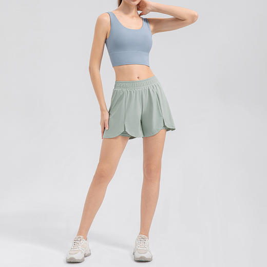 跃牌【欲动春风】系列 瑜伽短裤宽松透气假两件双层运动裤32451 商品图3