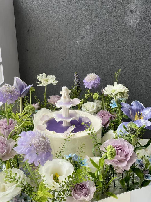 鲜花许愿池蛋糕 商品图1