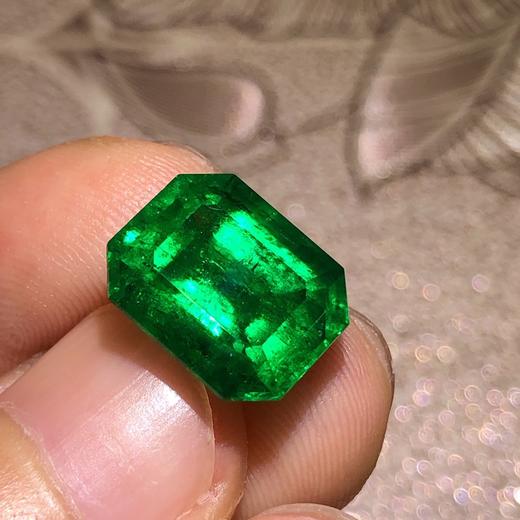 5.61ct 祖母绿裸石 商品图4