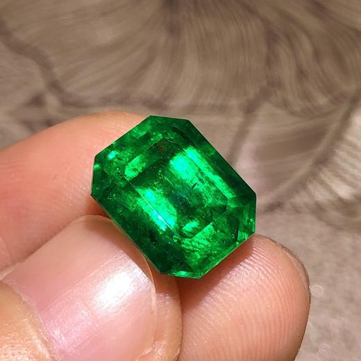 5.61ct 祖母绿裸石 商品图5