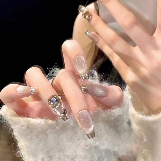 【捡漏！79.9任选2套！】网红爆款手工穿戴甲 碎钻蝴蝶闪粉美甲 甲片成品指甲贴 甲片果冻胶-QQ 商品图6