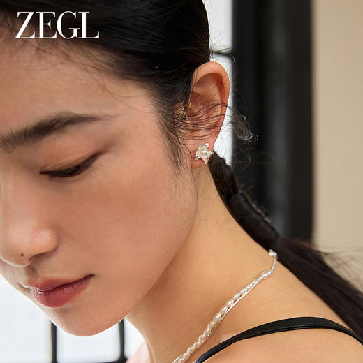 ZEGL设计师东方花影系列人造珍珠耳钉女轻奢高级感耳环大气耳饰品 商品图1