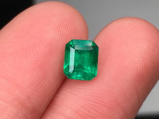 1.18ct 祖母绿裸石 商品图0