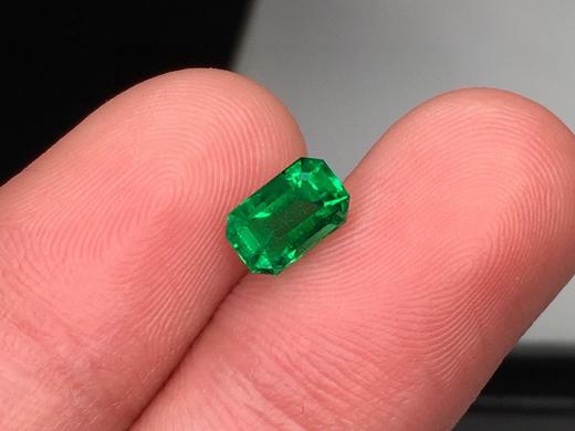 1.08ct 祖母绿裸石 商品图0