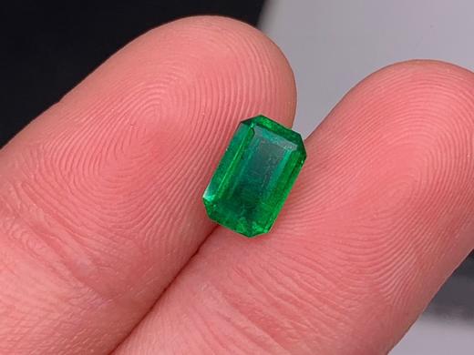 0.97ct 祖母绿裸石 商品图2