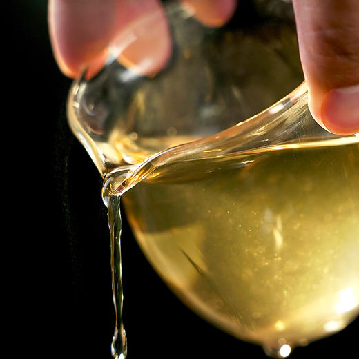 内部老客专享【白毫银针】2024年临沧冰岛古树云南白茶，茶中“香奈儿”，一口惊艳你！85g/罐，数量有限；每个id限购3份 商品图6