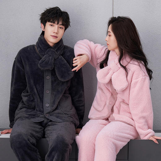 芬腾【送围巾】珊瑚绒睡衣女秋冬季加绒加厚保暖可外穿家居服套装 商品图2
