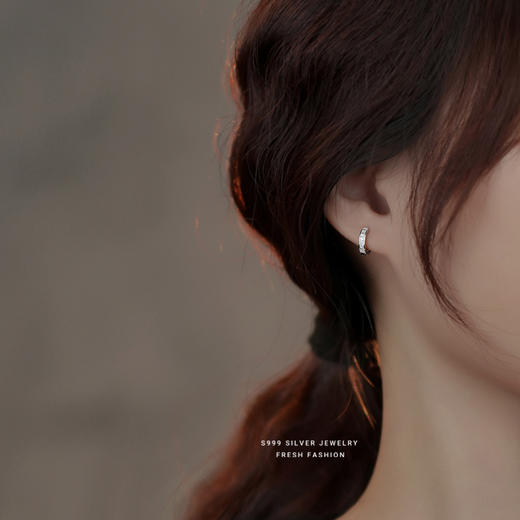 【跃然】S999银足银超闪方锆耳饰【YXS-E2981】 商品图3