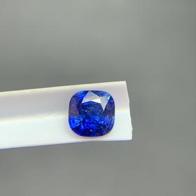 1.1ct 蓝宝石裸石