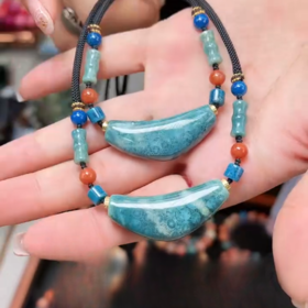 玉美人菲菲HZ/珊珊玉吊坠约18*43mm/多样性发一