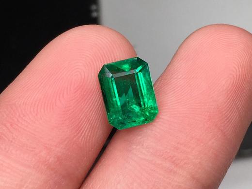 1.71ct 祖母绿裸石 商品图3