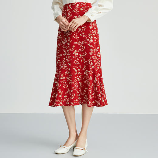 EITIE爱特爱秋季新款时尚高腰a字显瘦红色印花复古法式通勤半身裙C2406410 商品图2