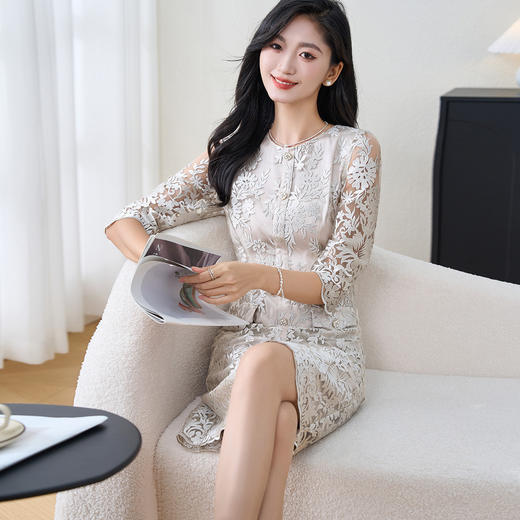 剩S/L/XL/XXL 米思阳2026春季新款气质轻奢蕾丝连衣裙修身设计感绣花包臀裙3126 商品图1