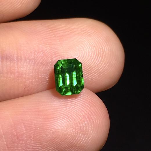 0.87ct 祖母绿裸石 商品图0