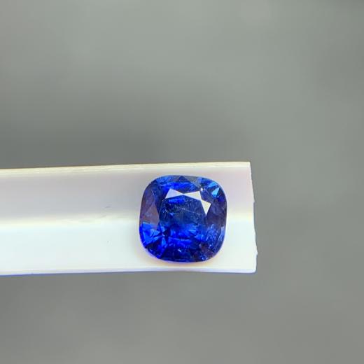 1.1ct 蓝宝石裸石 商品图5