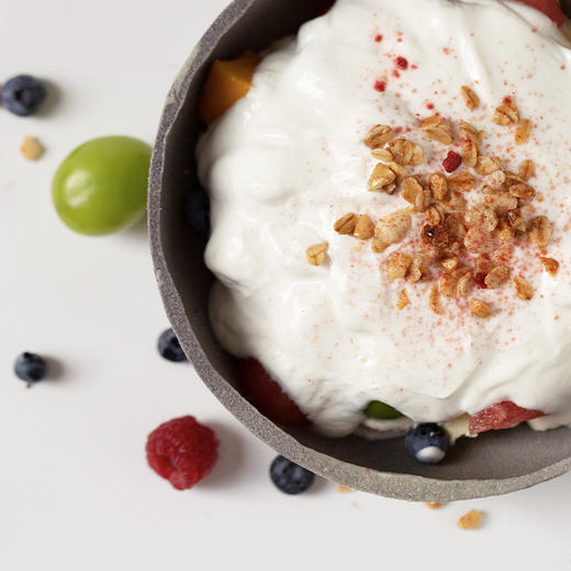 無冬無夏系列「缤纷雪世界」鲜果酸奶碗蛋糕(需等30
分钟以上) 商品图3