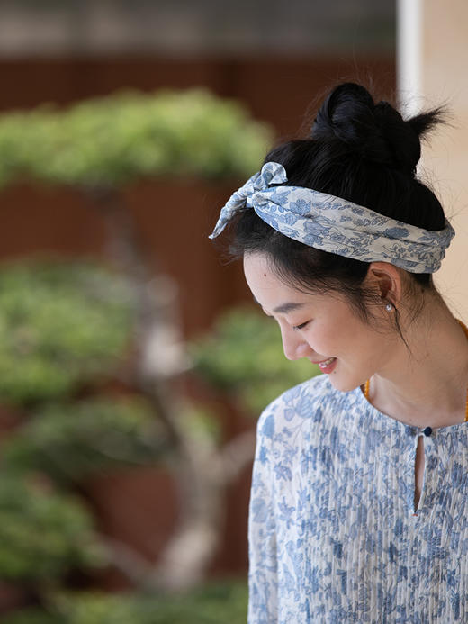 牧衣游 印花围巾百搭文艺头巾 倾往【不支持会员折】 商品图0