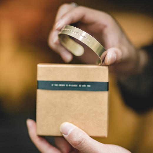 工装优选 复古BLISS开口抛光白铜宽手镯字母黄铜打磨手环配饰品男 商品图0