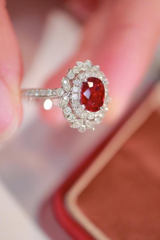 1.06ct 红宝石戒指 商品图2