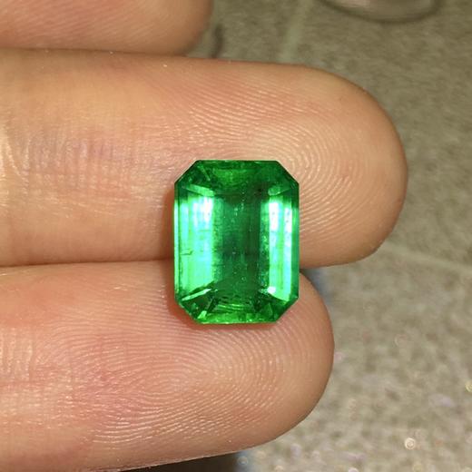 3.11ct 祖母绿裸石 商品图2