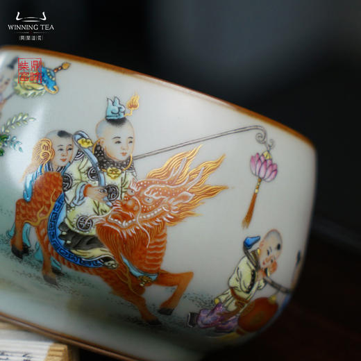 问鼎汝瓷鼎峰柴窑天青容华杯（童子嘻春图）（缺货） 商品图3