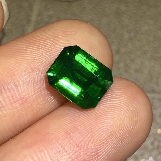 2.69ct 祖母绿裸石 商品图6