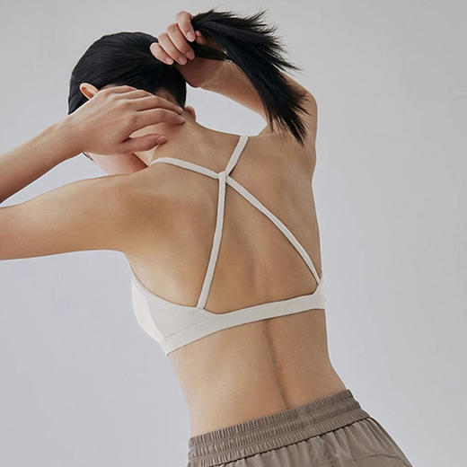 跃牌【化蝶双飞】系列 新款紧身瑜伽文胸女吊带美背运动内衣TM0155 商品图4