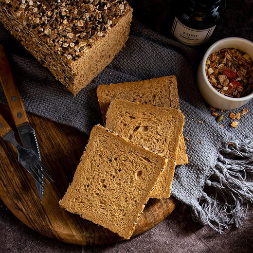 七年五季全麦吐司面包休闲健康零食小吃饱腹粗粮杂粮代餐早餐整箱短保产品 商品图0