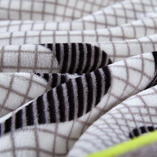 Hugo Boss LOGO格纹羊羔绒毯 140×180cm 商品图1