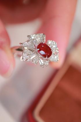 1.03ct 红宝石戒指