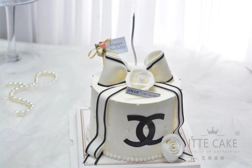 【轻时光礼】动物奶油、新鲜水果夹心，翻糖蝴蝶结、戚风蛋糕胚；定制纯手工~ 商品图0