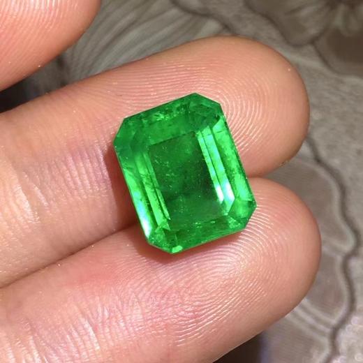 7.37ct 祖母绿裸石 商品图5
