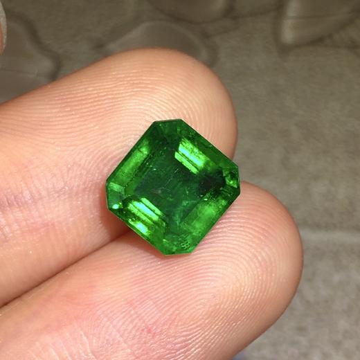 2.94ct 祖母绿裸石 商品图3