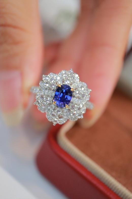 1.09ct 蓝宝石戒指 商品图0