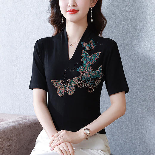 SMZ18560重工烫钻小衫女2024夏季新款v领短袖t恤薄款修身显瘦洋气套头上衣 商品图3