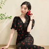 西遇法式V领黑红碎花连衣裙女早春新款复古浪漫时髦减龄裙子D2742211 商品缩略图2