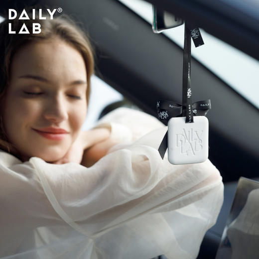 DAILY LAB 8cm多功能挂式香氛卡衣柜香薰片车载香薰去味淡香 商品图1