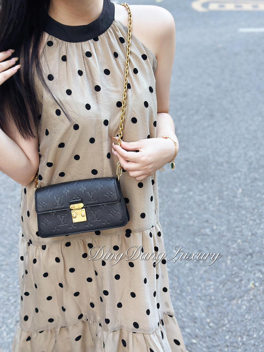 Lv 新款 全皮 黑色 邮差 woc 链条包 商品图1