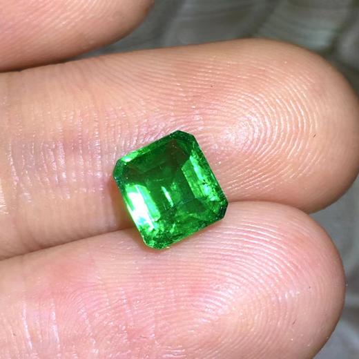 1.31ct 祖母绿裸石 商品图2