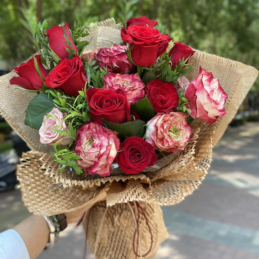 【永恒浪漫】11朵精品红玫瑰➕8朵苹果杰克玫瑰精美高端花束 商品图1