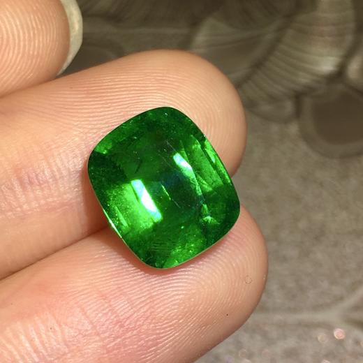 5.04ct 祖母绿裸石 商品图4