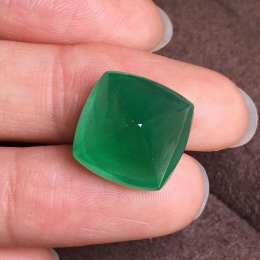 15.02ct 祖母绿裸石 商品图1