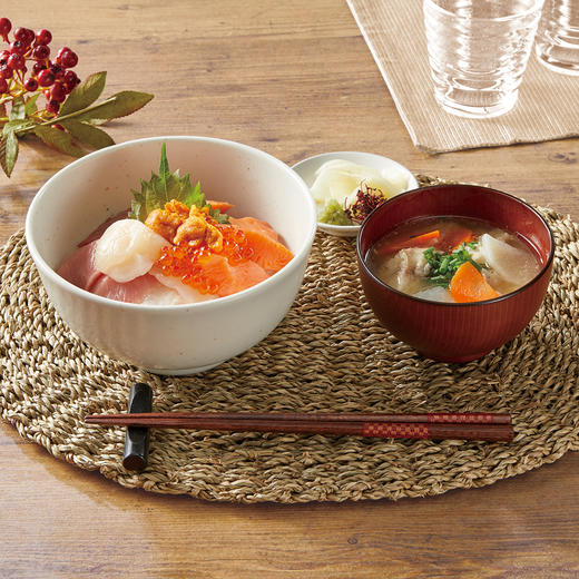 日本制超轻量餐具 缤纷 白唐津 勺子/小碗/大碗/面碗/汤杯/小碟/小盘/深盘/大盘/超大盘 商品图1