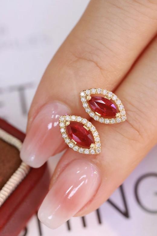 0.83ct 红宝石耳钉 商品图6