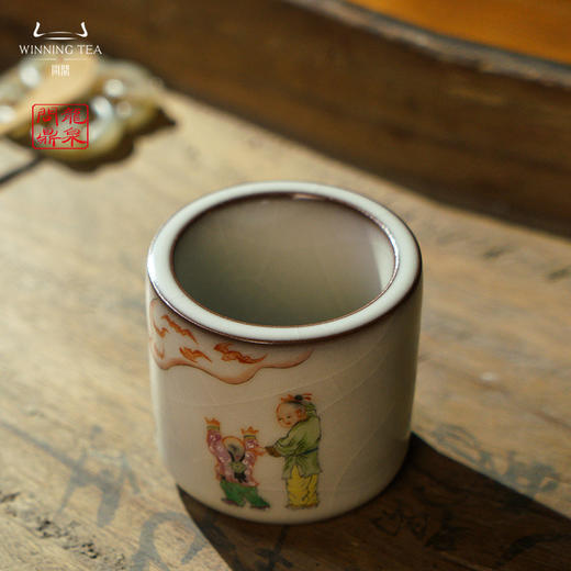 龙泉问鼎彩绘哥窑游君杯（童子纳福） 商品图1